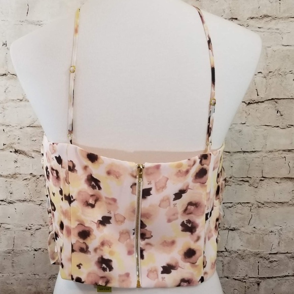 Gianni Bini Vic Crop Top - Picture 2 of 8